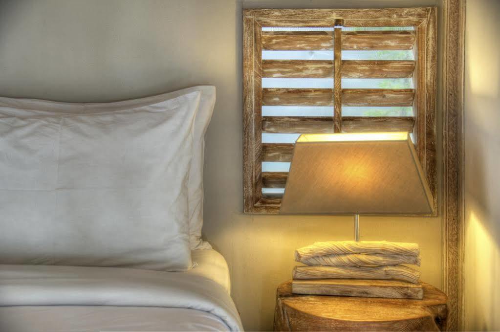 Villa Layla - Charming 2Br Villa In Oberoi - Prime Location! เซมินยัค ภายนอก รูปภาพ